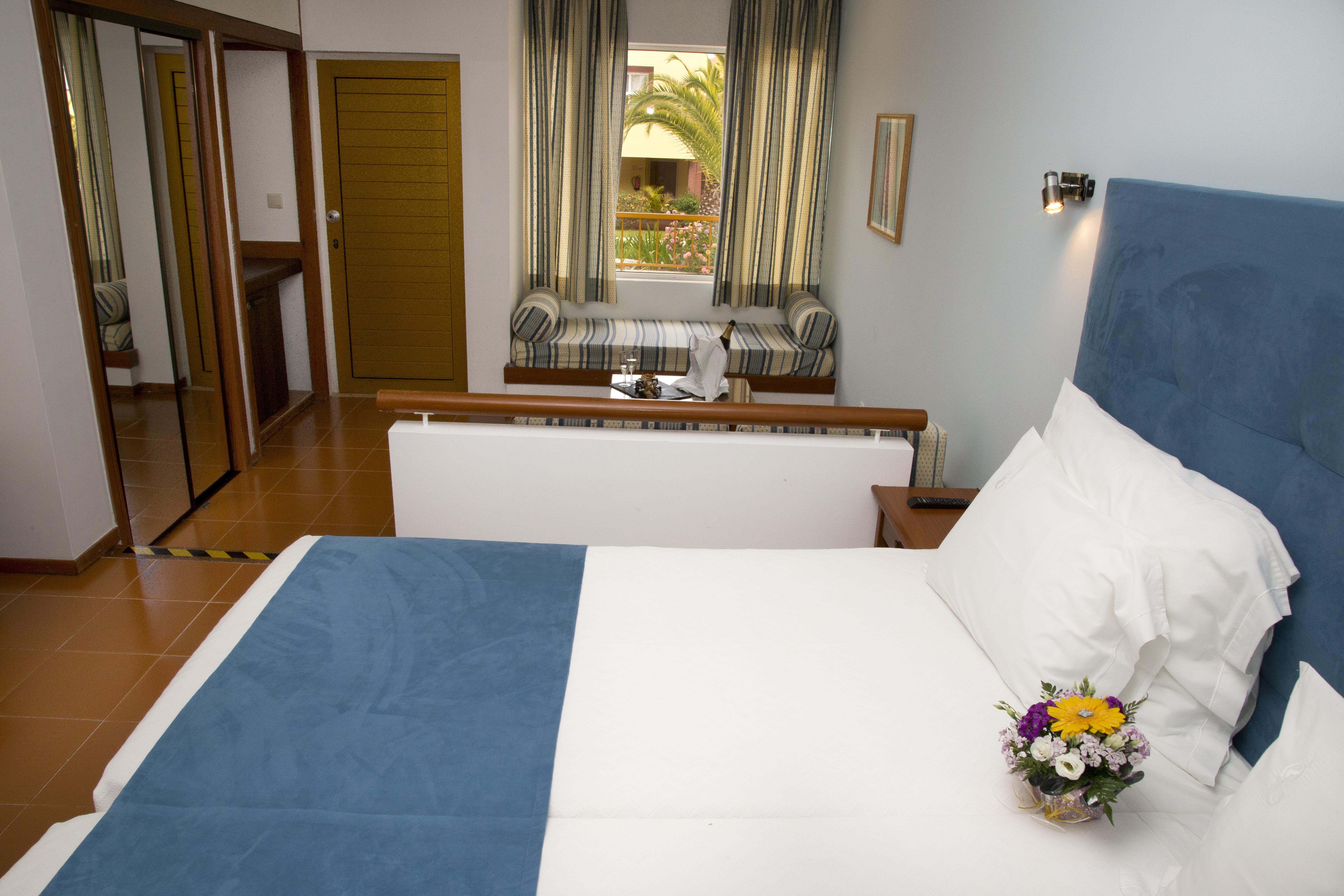 Hotel Baia Cristal Beach & Spa Resort Карвоейро Екстериор снимка