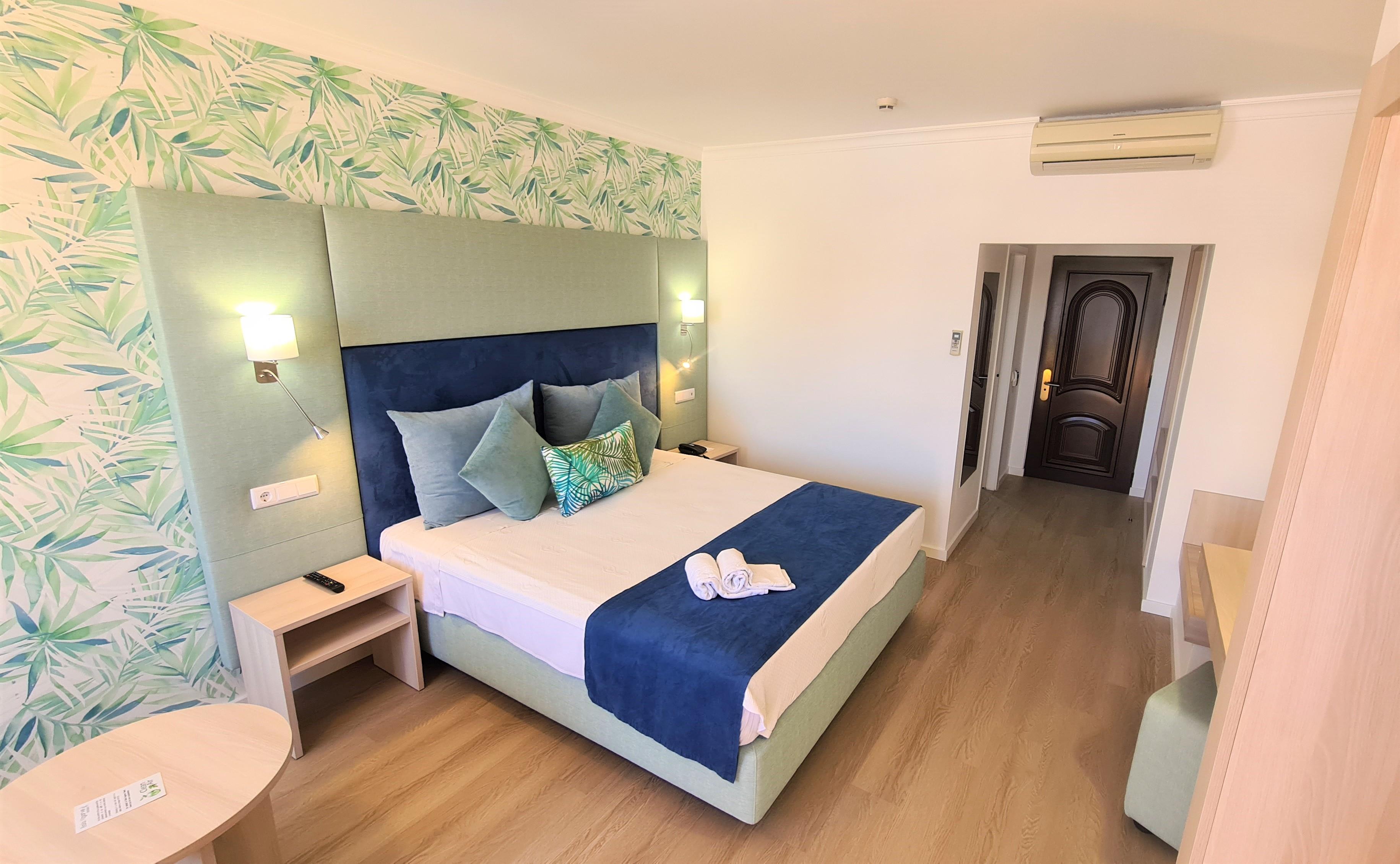 Hotel Baia Cristal Beach & Spa Resort Карвоейро Екстериор снимка